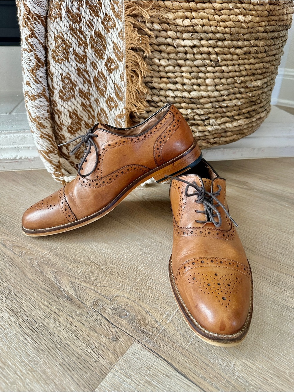 Aston Grey Kobe Cap Toe Tan Leather Brogue Derby Oxfords - Classic Lace-Up